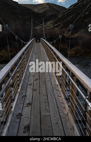 Umtanum Suspension Footbridge Crossing the Yakima River, WA Stockfoto