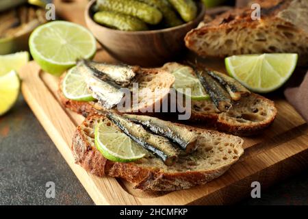 Konzept der leckeren Snack mit Sandwiches mit Sprossen, Nahaufnahme Stockfoto