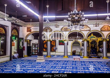 MALACCA, MALAYASIA - 19. MÄRZ 2018: Innenraum der Kampung Kling Moschee in Malacca Melaka . Stockfoto