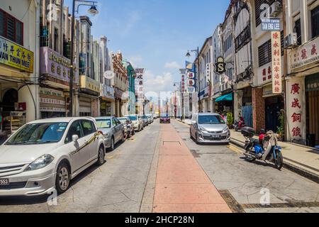 GEORGE TOWN, MALAYSIA - 20. MÄRZ 2018: Blick auf eine Straße in George Town, Malaysia Stockfoto