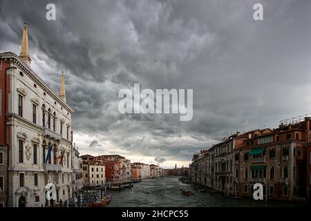 Gewitterwolken über Venedig Stockfoto