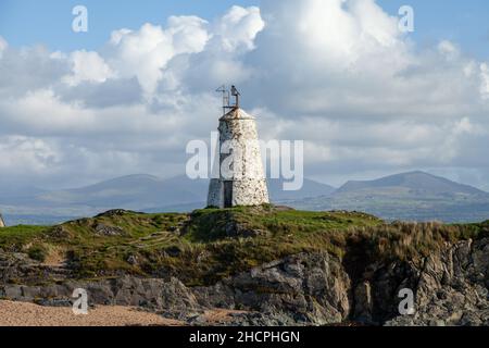 Beacon auf Llanddwyn Island, Anglesey, North Wales Stockfoto