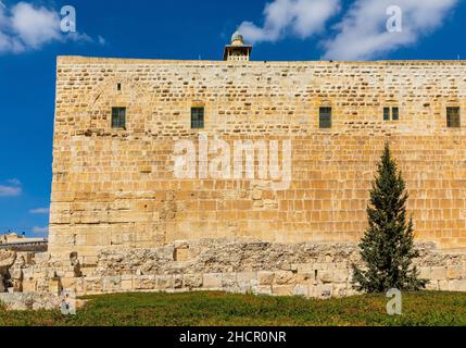 Jerusalem, Israel - 13. Oktober 2017: Archäologischer Park im Umayyad-Palast an der Südwand des Tempelbergs und der Al-Aqsa-Moschee in der Altstadt von Jerusalem Stockfoto