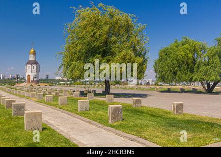 Militärfriedhof im Gedenkkomplex zur Erinnerung an die Schlacht von Stalingrad auf dem Mamajew-Hügel in Wolgograd, Russland. Stockfoto