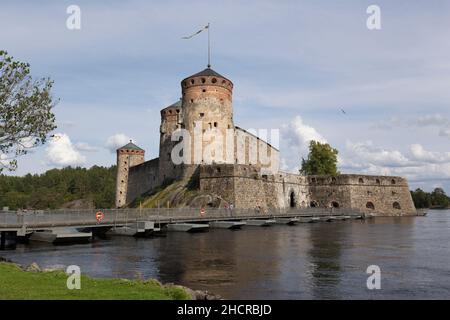 Olavinlinna, Finnland - 11. August 2021: Blick auf das Schloss Savonlinna Stockfoto