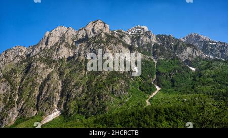 Valbona Valley National Park. Prokletije Mountains. Albanische Alpen. Stockfoto