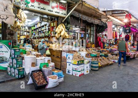 Geschäfte Im Souk, Downtown Amman, Amman, Jordanien. Stockfoto