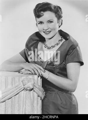 Um 1955, Hollywood, Kalifornien, USA: Amerikanische Schauspielerin und Komikerin BETTY WHITE. (Bild: © Globe Photos/ZUMA Press Wire) Stockfoto