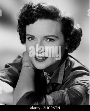 Um 1957, Hollywood, Kalifornien, USA: Amerikanische Schauspielerin und Komikerin BETTY WHITE. (Bild: © Globe Photos/ZUMA Press Wire) Stockfoto