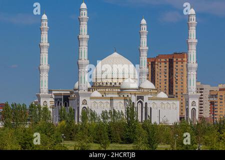 Hazrat Sultan Moschee in Astana jetzt nur-Sultan , Hauptstadt von Kasachstan. Stockfoto