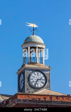 England, Dorset, Bridport, Town Hall Clock Tower Stockfoto