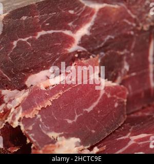 Cecina de Leon, gesalzenes und luftgetrocknetes Rindfleisch aus der Provinz Leon, lokale Spezialität Stockfoto