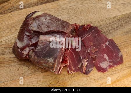 Cecina de Leon, gesalzenes und luftgetrocknetes Rindfleisch aus der Provinz Leon, lokale Spezialität Stockfoto