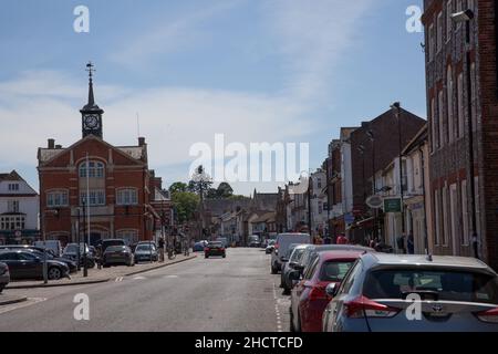 Blick auf die High Street in Thame in Oxfordshire in Großbritannien Stockfoto