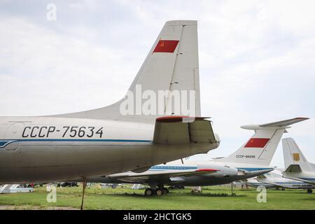 KIEW, UKRAINE - 01. AUGUST 2021: Aeroflot Iljuschin IL-18A, ausgestellt im Oleg Antonov State Aviation Museum Stockfoto