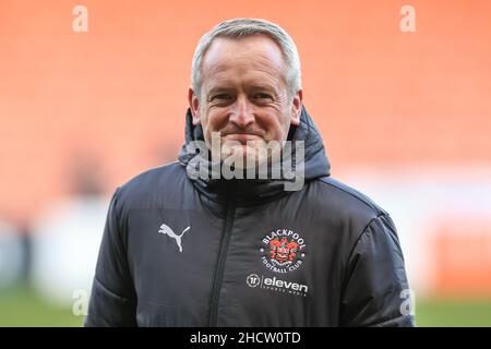 Blackpool, Großbritannien. 01st Januar 2022. Neil Critchley Leiter Coach von Blackpool in Blackpool, Vereinigtes Königreich am 1/1/2022. (Foto von Mark Cosgrove/News Images/Sipa USA) Quelle: SIPA USA/Alamy Live News Stockfoto