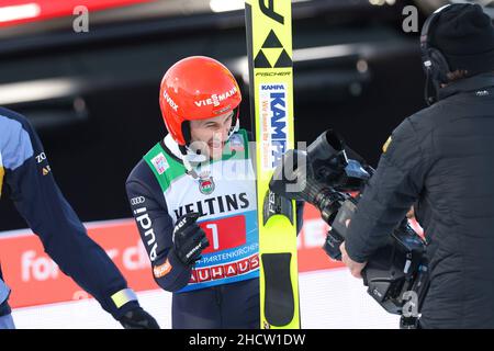 Garmisch Partenkirchen, Deutschland. 01st Januar 2022. Garmisch-Partenkirchen, Deutschland 20220101.der Deutsche Markus Eisenbichler nach dem letzten Sprung beim Neujahrssprungrennen in Garmisch-Partenkirchen, dem zweiten Rennen von vier in der deutsch-österreichischen Sprungwoche. Foto: Geir Olsen / NTB Kredit: NTB Scanpix/Alamy Live News Stockfoto