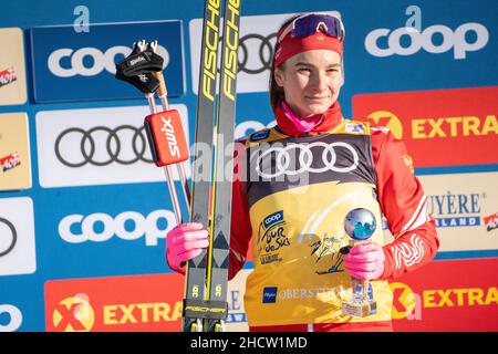 Oberstdorf, Deutschland. 01st Januar 2022. Oberstdorf, Deutschland 20220101.Natalia Neprjajeva gewinnt im Finale der Tour de Ski in Oberstdorf. Foto: Terje Pedersen / NTB Kredit: NTB Scanpix/Alamy Live News Stockfoto