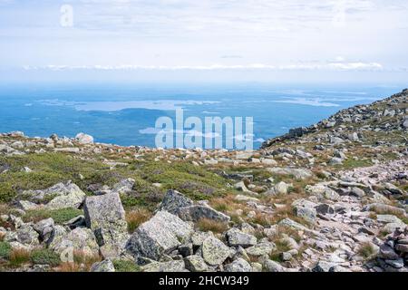 Ein Blick vom Table landet auf dem Mount Katahdin's Hunt Trail. Stockfoto