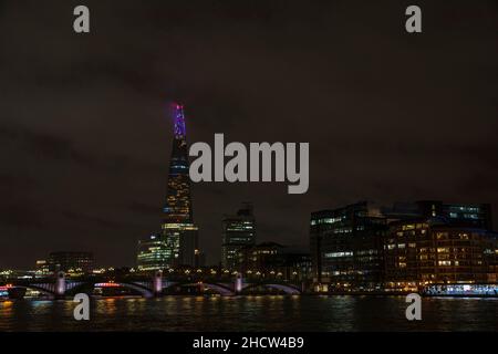 London, England. 1st. Januar 2022. Die besonderen Shard Lights Illuminations im Rahmen der Neujahrsfeiern 2022 in London, England. Stockfoto