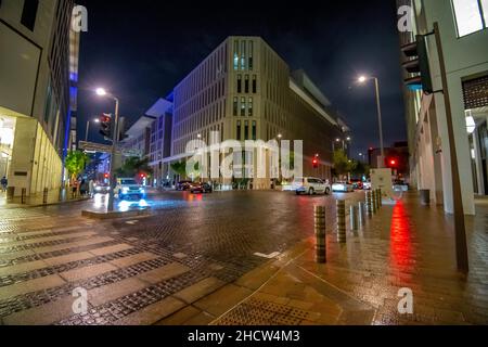 Nachtansicht der Gebäudearchitektur von Mushrib Downtown Doha Stockfoto