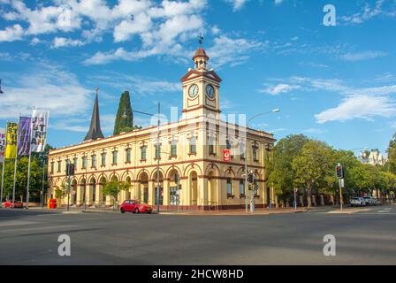 Das unter Denkmalschutz stehende Albury Post Office wurde 1880 von dem NSW Colonial Architects Office unter James Barnett in der Dean Street, Albury, Australien, entworfen Stockfoto