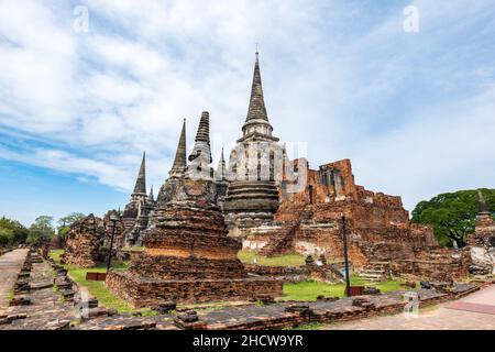 Wat Phra Sri Sanphet Temple, Ruinen eines majestätischen königlichen Palasttempels mit 3 restaurierten Türmen in der alten Hauptstadt Thailands, Ayutthaya. Stockfoto