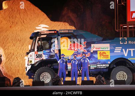 500 Sotnikov Dmitry (rus), Akhmadeev Ruslan (rus), Akhmetzianov Ilgiz (rus), Kamaz-Master, Kamaz 43509, T5 FIA Camion, Aktion beim Podium Start der Rallye Dakar 2022, am 1st 2022. Januar in Hail, Saudi-Arabien - Foto Julien Delfosse / DPPI Stockfoto