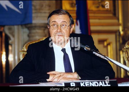 Archive 90 n: Raymond Kendall, Generalsekretär von Interpol, Lyon, Frankreich Stockfoto