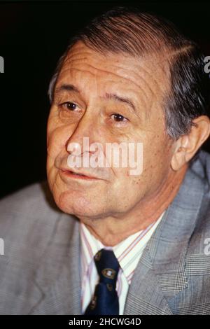 Archive 90 n: Raymond Kendall, Generalsekretär von Interpol, Lyon, Frankreich Stockfoto