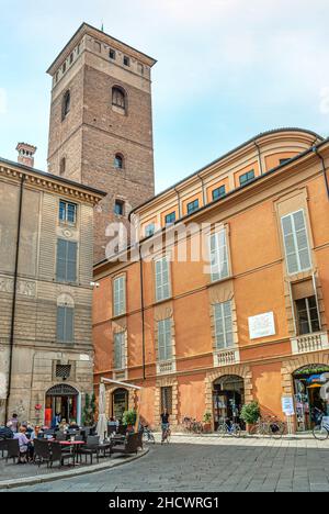Torre del Bordello an der Piazza Camillo Prampolini, Reggio Emilia, Emilia-Romagna, Italien Stockfoto