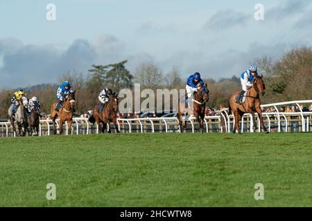 Galore Desassences und John Betjeman laufen am zweiten Weihnachtsfeiertag 2021 in Wincanton Stockfoto