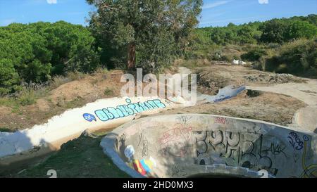 Einrichtungen des alten Skateparks in Arenys de Munt Region der Maresme Provinz Barcelona, Katalonien, Spanien Stockfoto