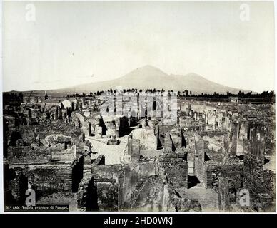 Rive, Roberto (18..-1889) - n. 480 - Veduta generale di Pompei. Stockfoto