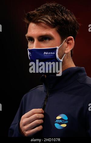 Sydney, Australien. 02nd Januar 2022. Cameron Norrie vom Team Großbritannien schaut am 2. Januar 2022 während des ATP-Cups in der Qudos Bank Arena, Sydney Olympic Park Tennis Center, Sydney, Australien, auf. Foto von Peter Dovgan. Nur zur redaktionellen Verwendung, Lizenz für kommerzielle Nutzung erforderlich. Keine Verwendung bei Wetten, Spielen oder Veröffentlichungen einzelner Clubs/Vereine/Spieler. Kredit: UK Sports Pics Ltd/Alamy Live Nachrichten Stockfoto