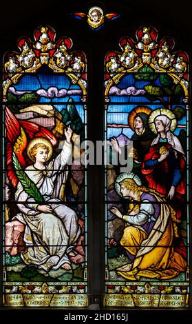 Buntglasfenster 'He is Risen' c 1872 von Mayer & Co, Somerleyton Church, Suffolk, England, UK Stockfoto