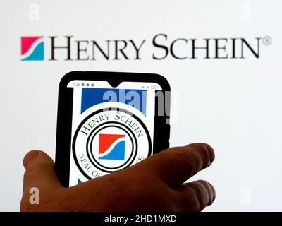 Auf diesem Foto Abbildung Henry Schein, Inc. Logo auf einem Smartphone angezeigt Stockfoto