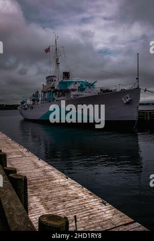 HMCS Sackville ist die letzte überlebende Korvette der Flower-Klasse aus dem Zweiten Weltkrieg, überlebte 30 Trans-Atlantic-Konvois eskortiert Stockfoto