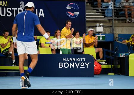Sydney, Australien. 2nd Januar 2022. Die australische Bank feiert am 02. Januar 2022 in Sydney, Australien, beim ATP Cup Tennis Match zwischen dem Australier Alex de Minaur und dem Italiener Matteo Berrettini in der Ken Rosewall Arena. Quelle: Steven Markham/Speed Media/Alamy Live News Stockfoto