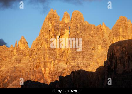 Abendansicht des Monte Croda Lago vom passo Giau, Südtirol, dolomiten, Italien Stockfoto