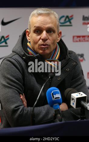 Bruno Irles, Trainer von QRM, antwortet den Medien während der Pressekonferenz nach dem Spiel nach dem französischen Cup, Runde 32, Fußballspiel zwischen Quevilly Rouen Metropole (QRM) und AS Monaco (ASM) am 2. Januar 2022 im Stade Robert Diochon in Le Petit-Quevilly bei Rouen, Frankreich - Foto Jean Catuffe / DPPI Stockfoto