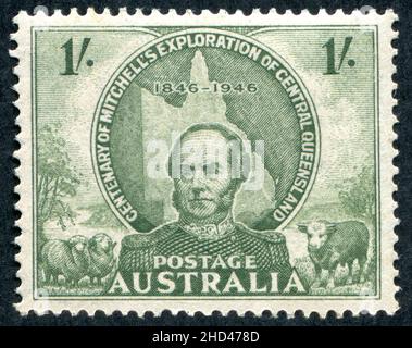 Eine 1946 Ausgabe 1/- Australische Briefmarke zum Gedenken an den 100. Jahrestag der Erkundung von Sir Thomas Mitchell in Central Queensland, Australien. Der Stempel wurde von Frank D. Manley entworfen und graviert. Stockfoto