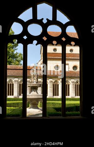 Kloster Bebenhausen, bei Tübingen: Dekorative gotische Fenster. Stockfoto