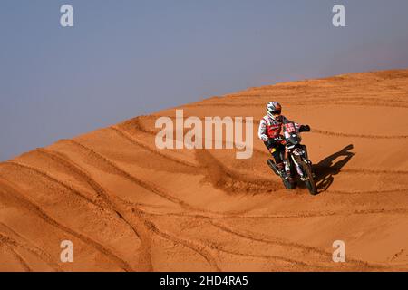123 Moore Charan (zaf), KTM 450 Rally Replica, Moto, Original von Motul, Aktion während der Etappe 2 der Rallye Dakar 2022 zwischen Hail und Al Artawiya, am 3rd 2022. Januar in Al Artawiya, Saudi-Arabien - Foto Eric Vargiolu / DPPI Stockfoto