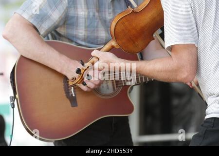 Musik in den Straßen der Stadt Kolding im südlichen Mittelteil des Jütlands 2017 Stockfoto