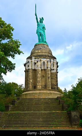 Hermann-Denkmal von Ernst von Bandel in der Nähe von Detmold, Teutoburger Wald, Nordrhein-Westfalen, Deutschland Stockfoto