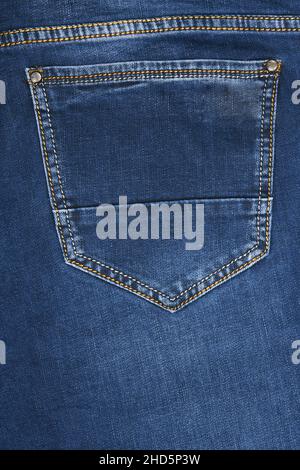 Blauer Denim-Pocket-Hintergrund als modische Textur. Hochauflösendes Foto. Stockfoto