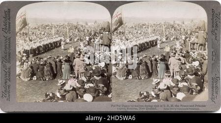 Stereobild aus dem späten 19th. Jahrhundert, Stereokard: Maori-POI-POI-Tanz, königlicher Besuch, Neuseeland, 1901, Stereobild Stockfoto