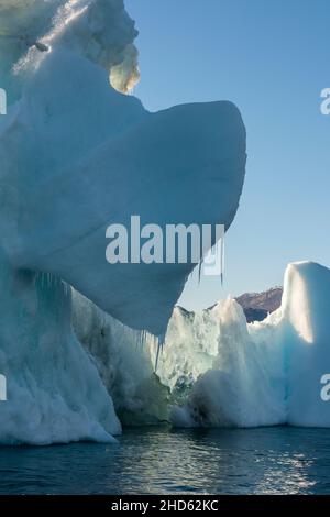 Schmelzender Eisberg, Rodefjord, Scoresby Sund, Ostgrönland Stockfoto