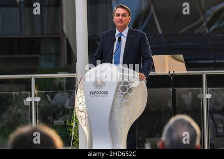 Dubai, Vereinigte Arabische Emirate. 15th. November 2021. Der brasilianische Präsident Jair Bolsonaro hält eine Rede während seines Besuchs auf der Dubai EXPO 2020. (Foto von Omar Marques/SOPA Images/Sipa USA) Quelle: SIPA USA/Alamy Live News Stockfoto